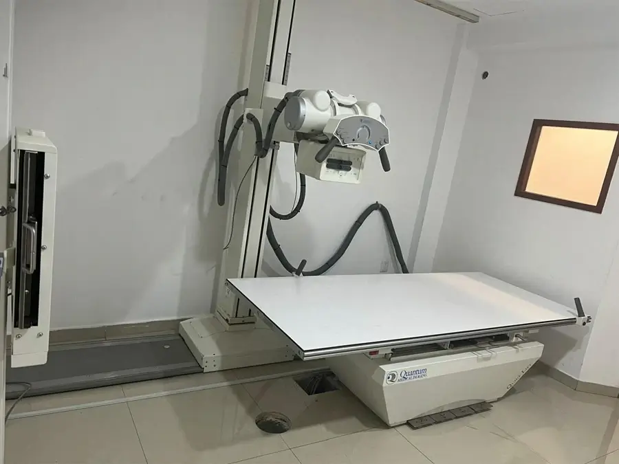 Servicio de Rayos X en Médéric Hospital